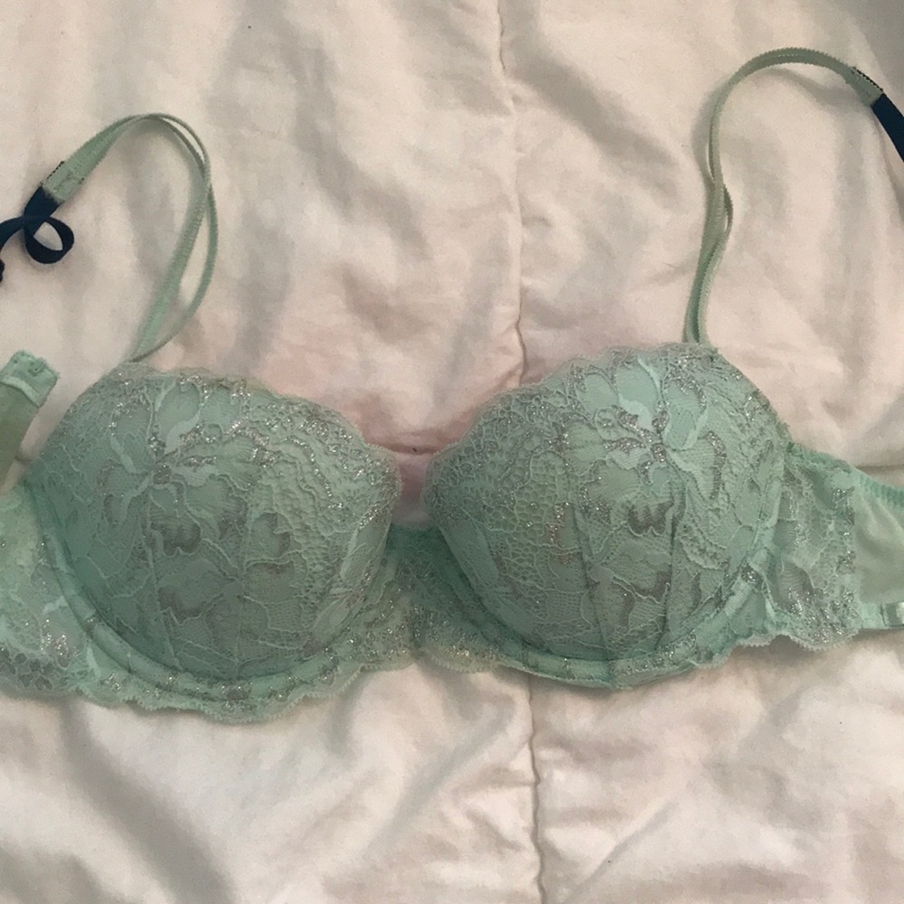Pink Victoria’s Secret Push-up